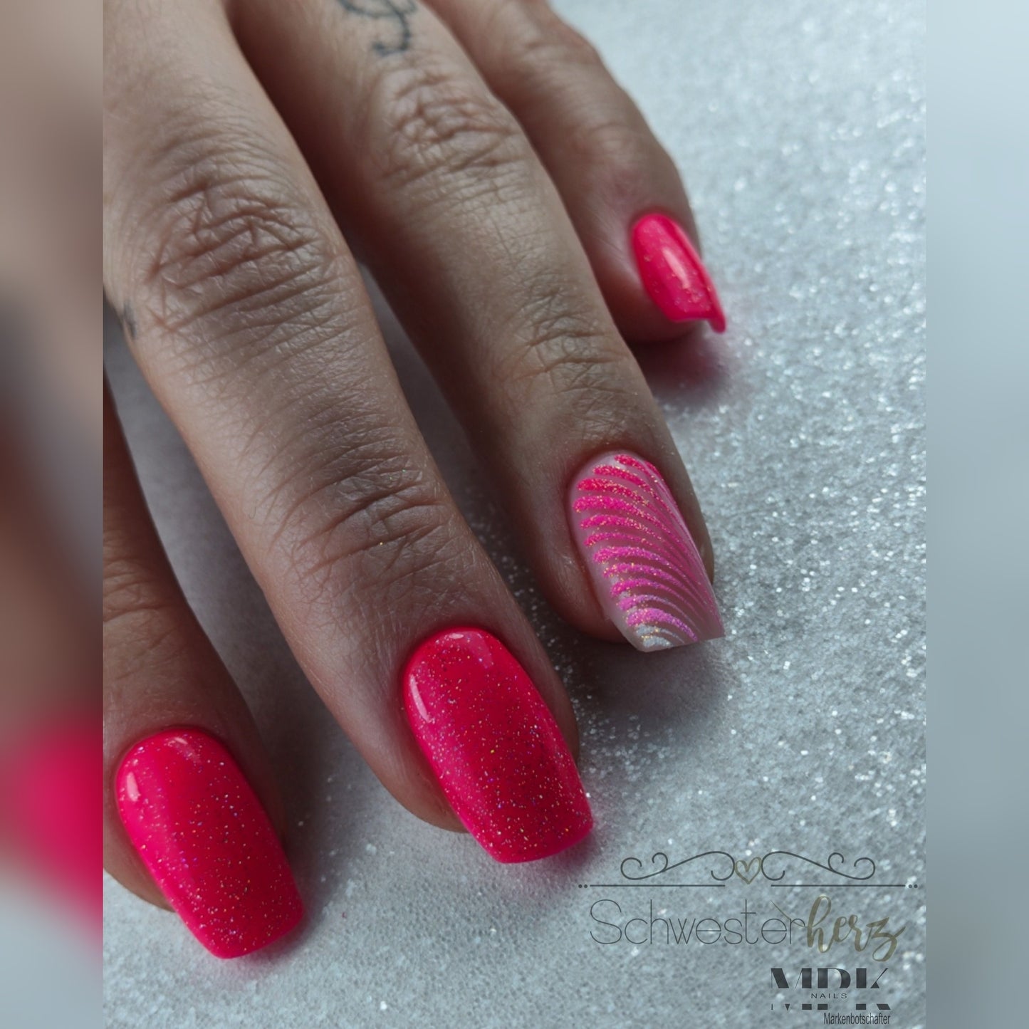 Deluxe UV Painting Gel 5ml 974 Pop Art Pink