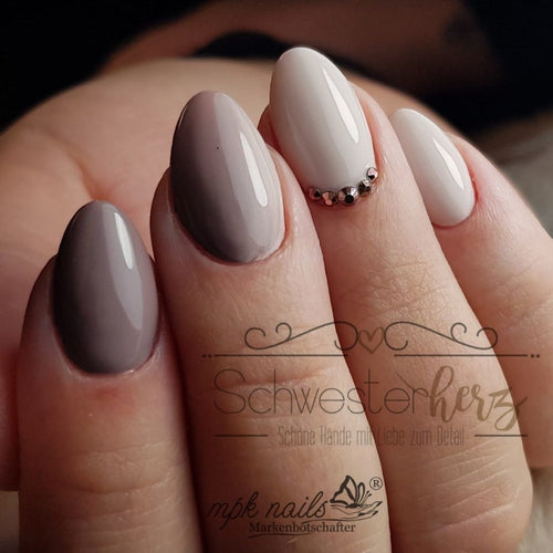 Bild 1 in Galerieansicht laden. Deluxe UV Painting Gel 5ml B868 Dark Nude
