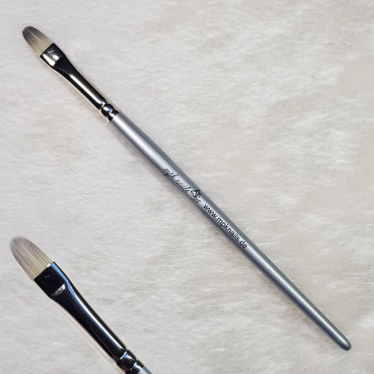 Silber 8